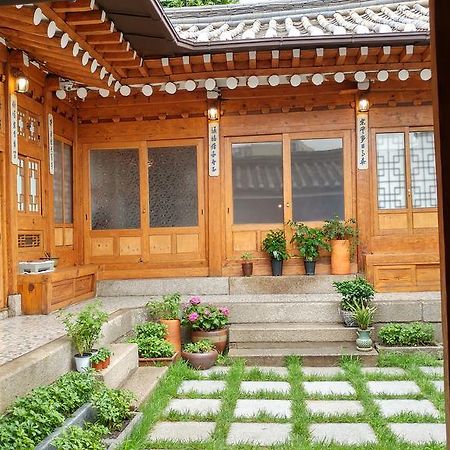 Bukchon Hyosunjae Guesthouse Seoul Bagian luar foto