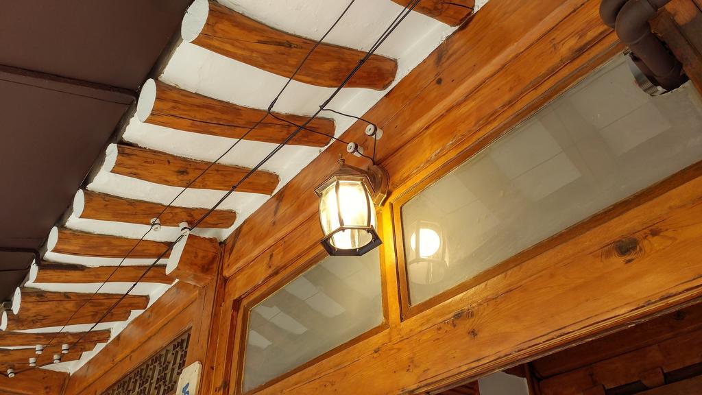 Bukchon Hyosunjae Guesthouse Seoul Bagian luar foto