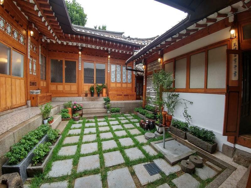 Bukchon Hyosunjae Guesthouse Seoul Bagian luar foto